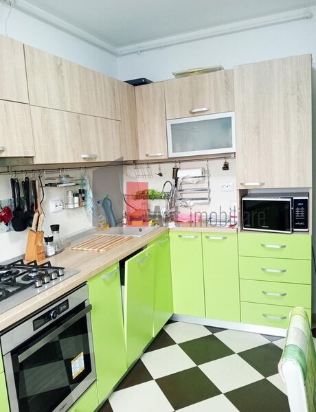 Trei camere cu centrala Aparatorii Patriei